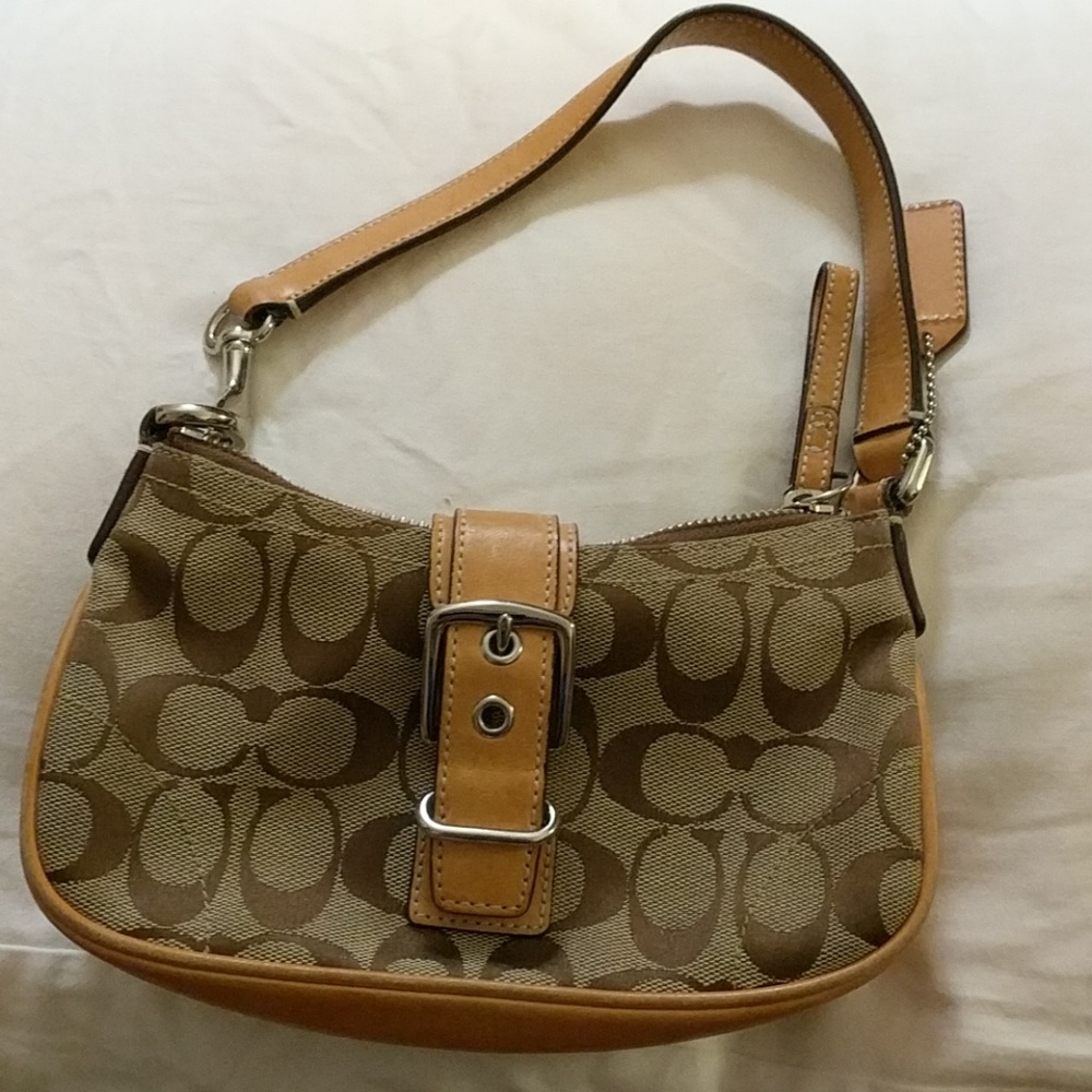 Coach tan signature shoulder bag